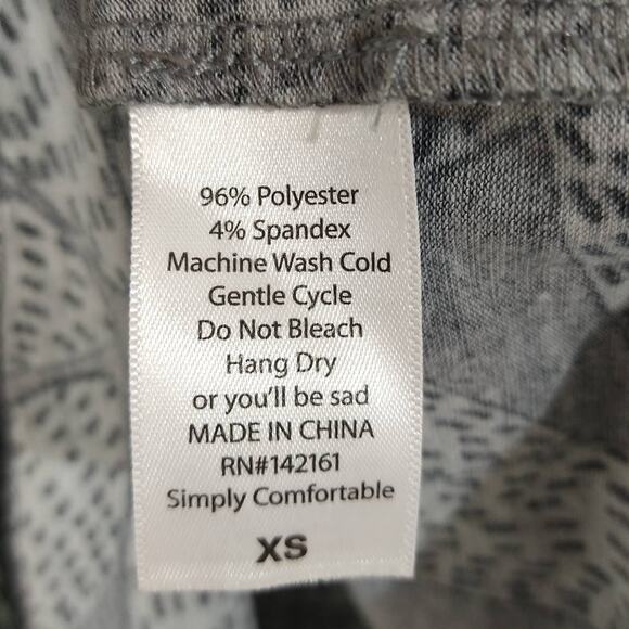 LULAROE Womens XS Black Gray Floral Print Randy Top Shirt Crew Neck 3/4 Sleeve - Picture 6 of 6